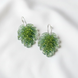 Pendientes de aro en forma de hoja